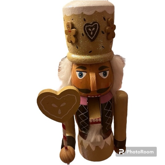 15in Wood Nutcracker w/ Staff Peppermint Candy Base Glitter & Gingerbread Man x2 - Picture 9 of 11